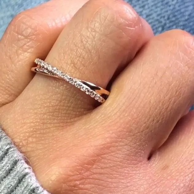 Handmade 0.45 CT Twist Wedding Anniversary Band