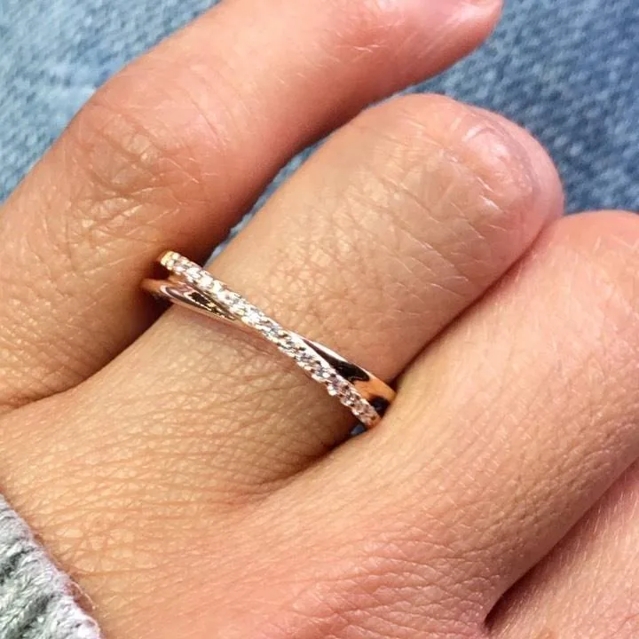 Handmade 0.45 CT Twist Wedding Anniversary Band