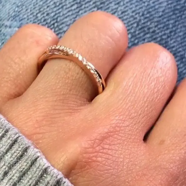 Handmade 0.45 CT Twist Wedding Anniversary Band