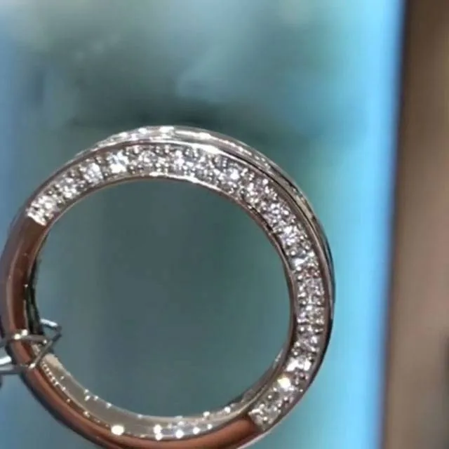 Handmade 3D Stone Princess and Round Cut Wedding Band