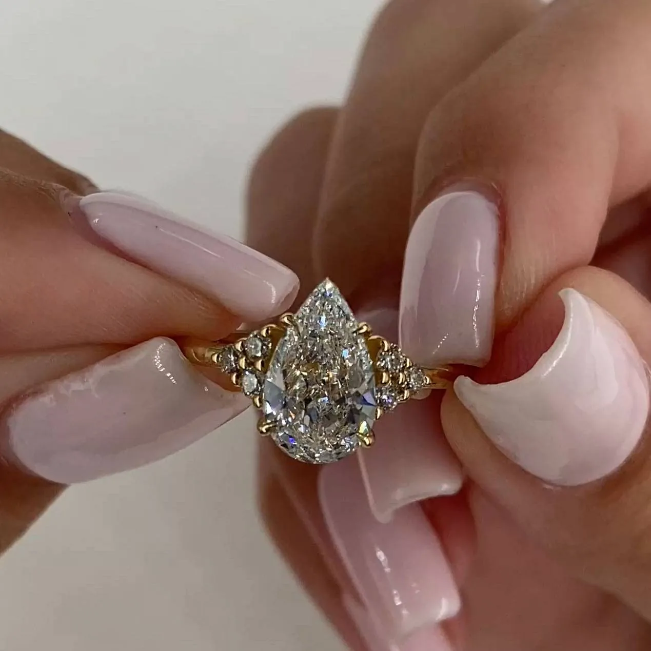 Handmade 1.5 CT Pear Cut Lab-created Sapphire Engagement Ring