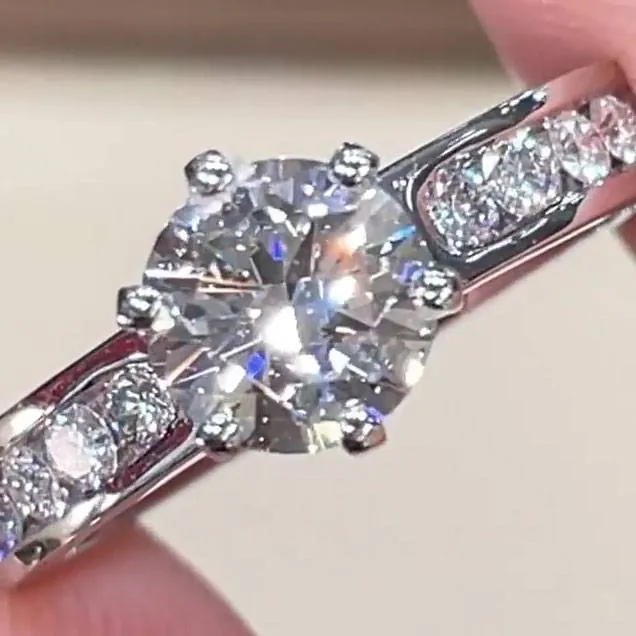 Handmade1.5ct 6-Prong Round Brilliant Diamond Ring