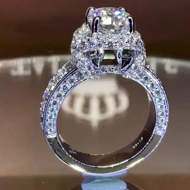 Handmade Stunning 3.0 CT Round Cut Engagement Ring