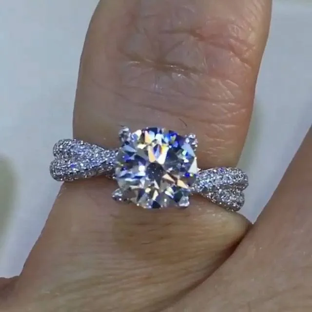 Handmade 1.5 Ct Twist Round Cut Engagement Ring