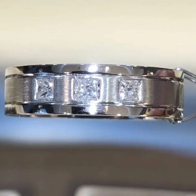 Men 0.24 Ct Princess Cut Eternity Band