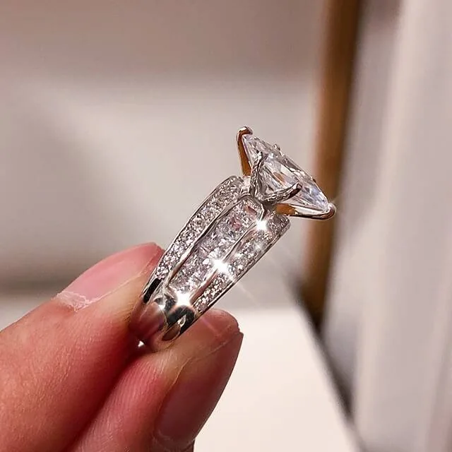 Handmade 1.5 ct Marquise Cut Engagement Ring