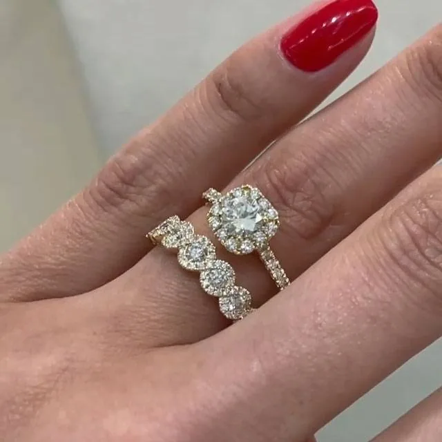 Handmade 1.5CT Round Cut Halo Solitaire Ring With Flower Eternity Band