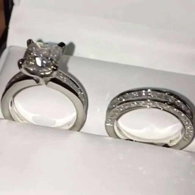 Handmade 4.0CT Cushion Cut White Gemstone Ring Set