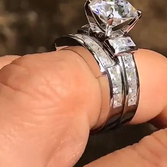 3.0Ct Round Colorless with Princess Sidestones Wedding Ring Set